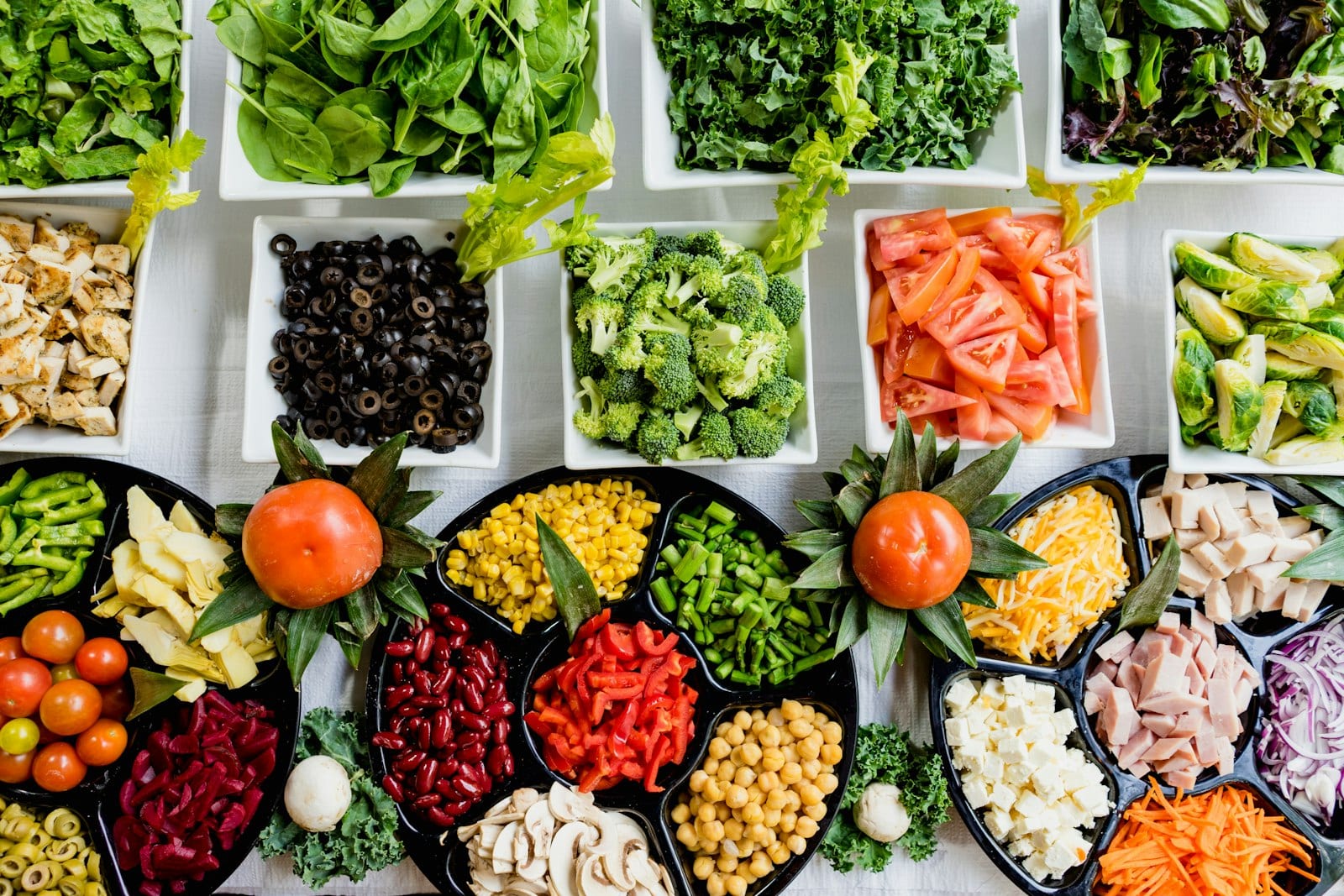 Fresh vegetables and whole foods for gut health